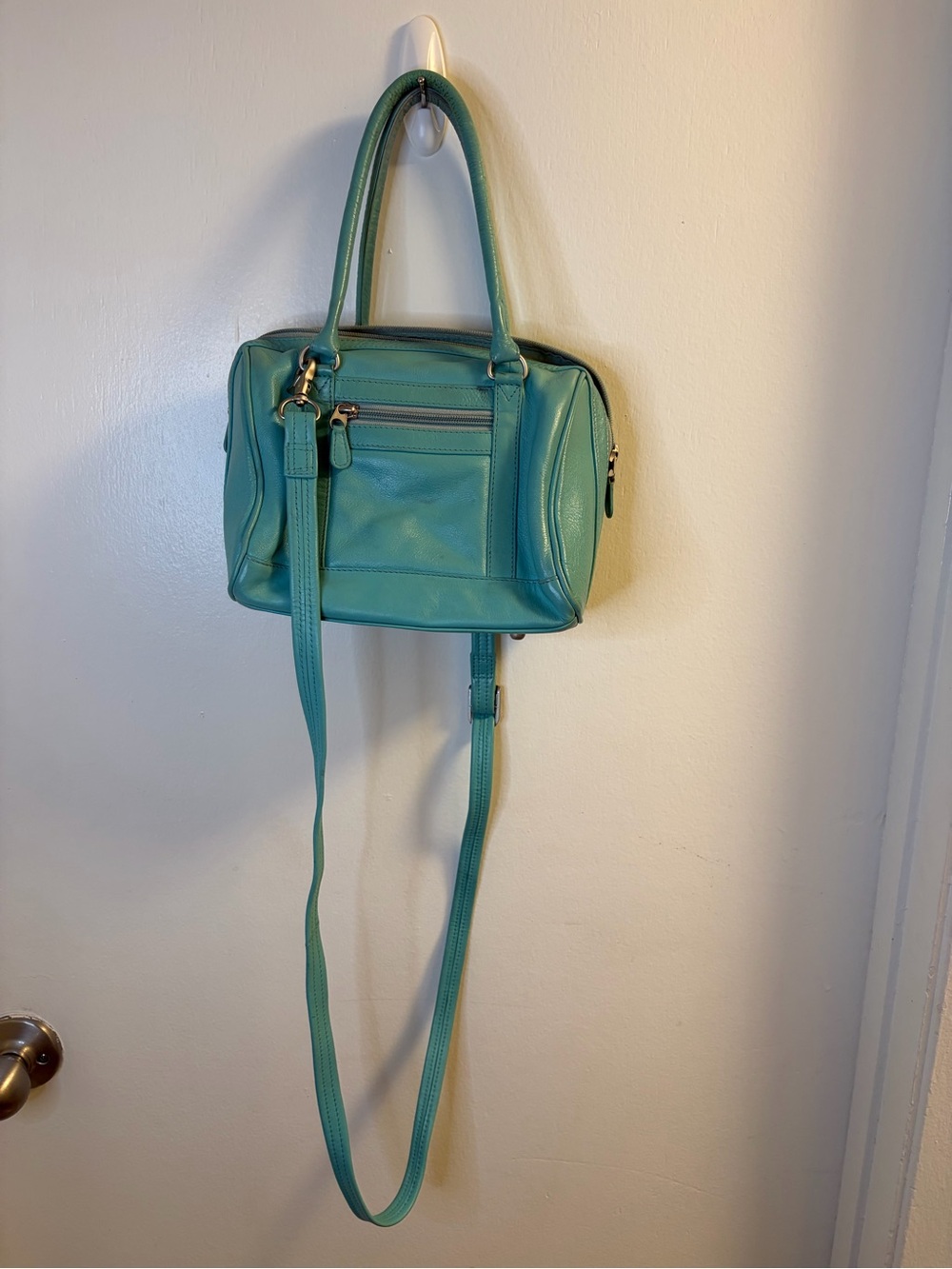 ILI New York / Toronto Teal Genuine Leather Satchel Crossbody Bag